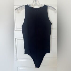 OQQ Black Ribbed Bodysuit Women’s Size‎ M NWOT